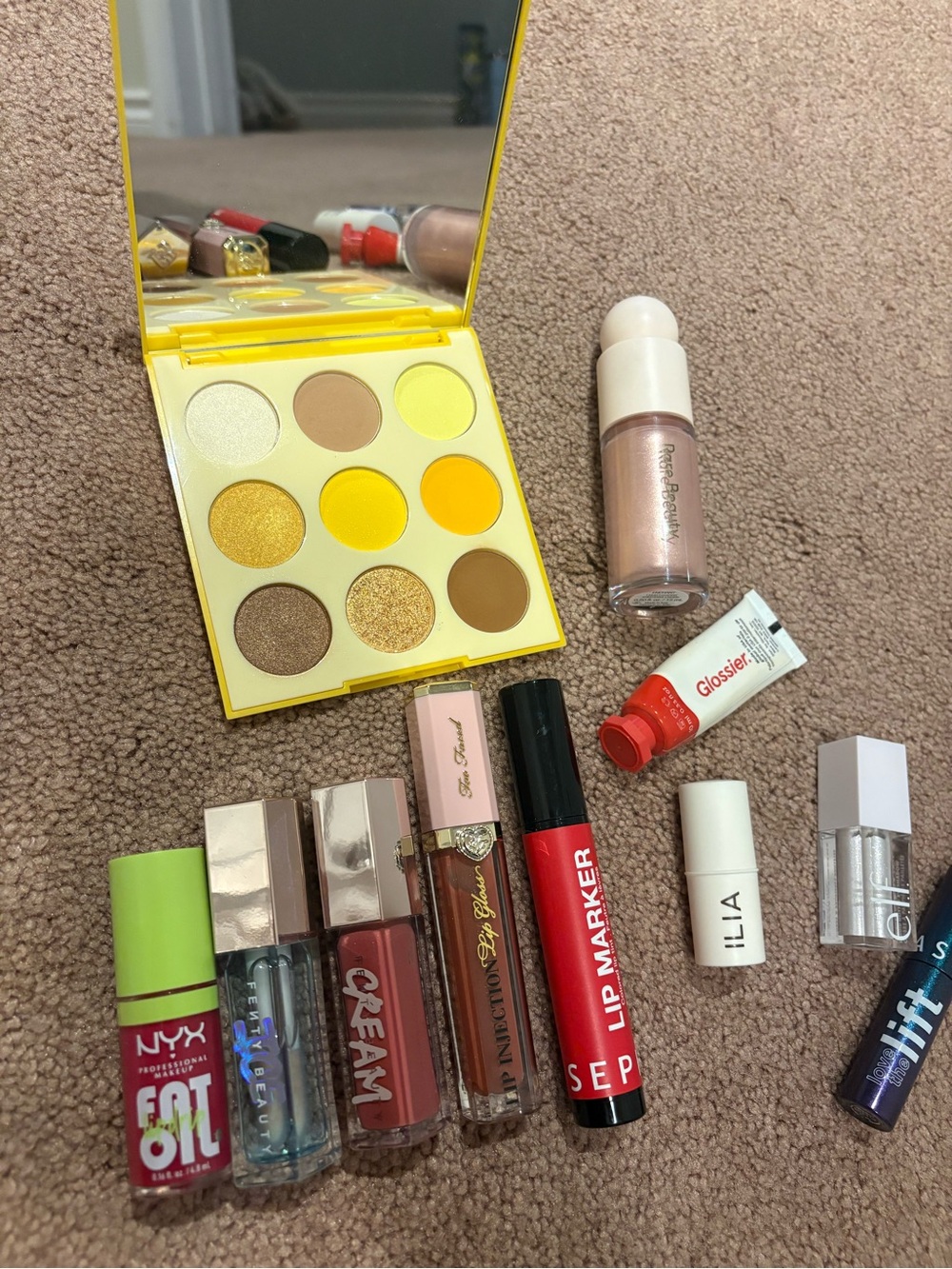 Makeup bundle with 11 items